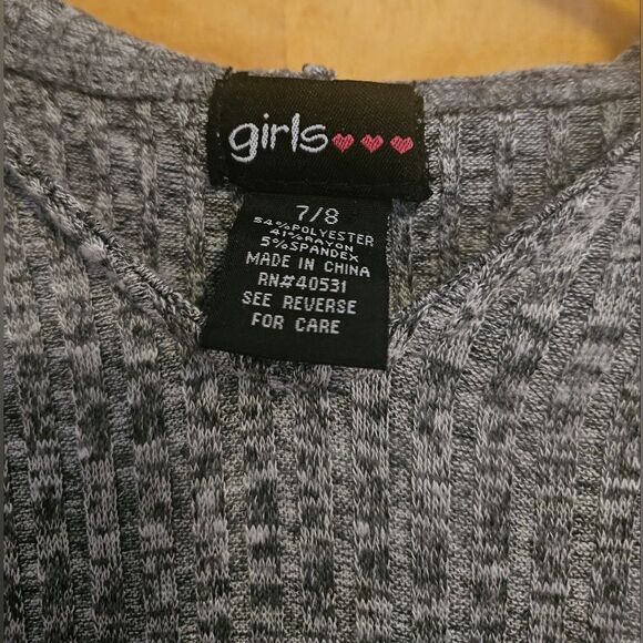 Girls gray  short sleeve swing dress with hood 7/8 * - Picture 2 of 3